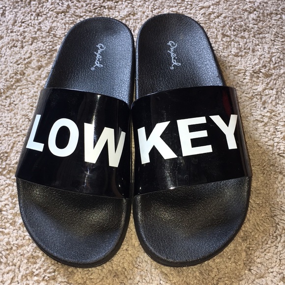 Shoes - Slides